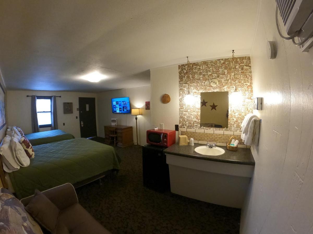 Bell'S Motor Lodge Motel - スピアフィッシュ エクステリア 写真