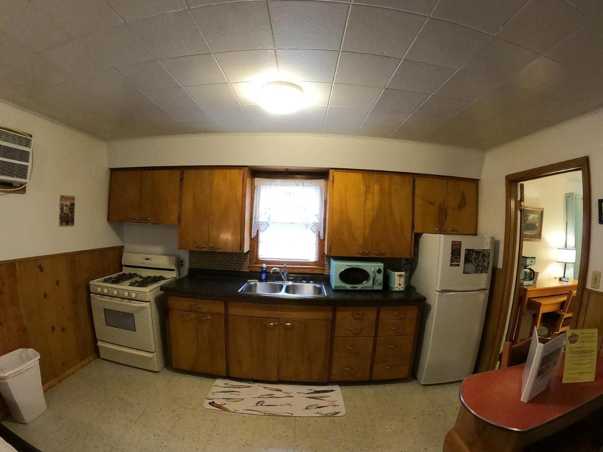 Bell'S Motor Lodge Motel - スピアフィッシュ エクステリア 写真