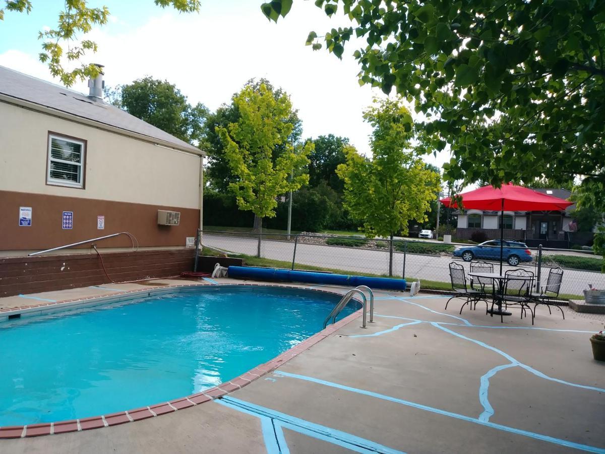 Bell'S Motor Lodge Motel - スピアフィッシュ エクステリア 写真
