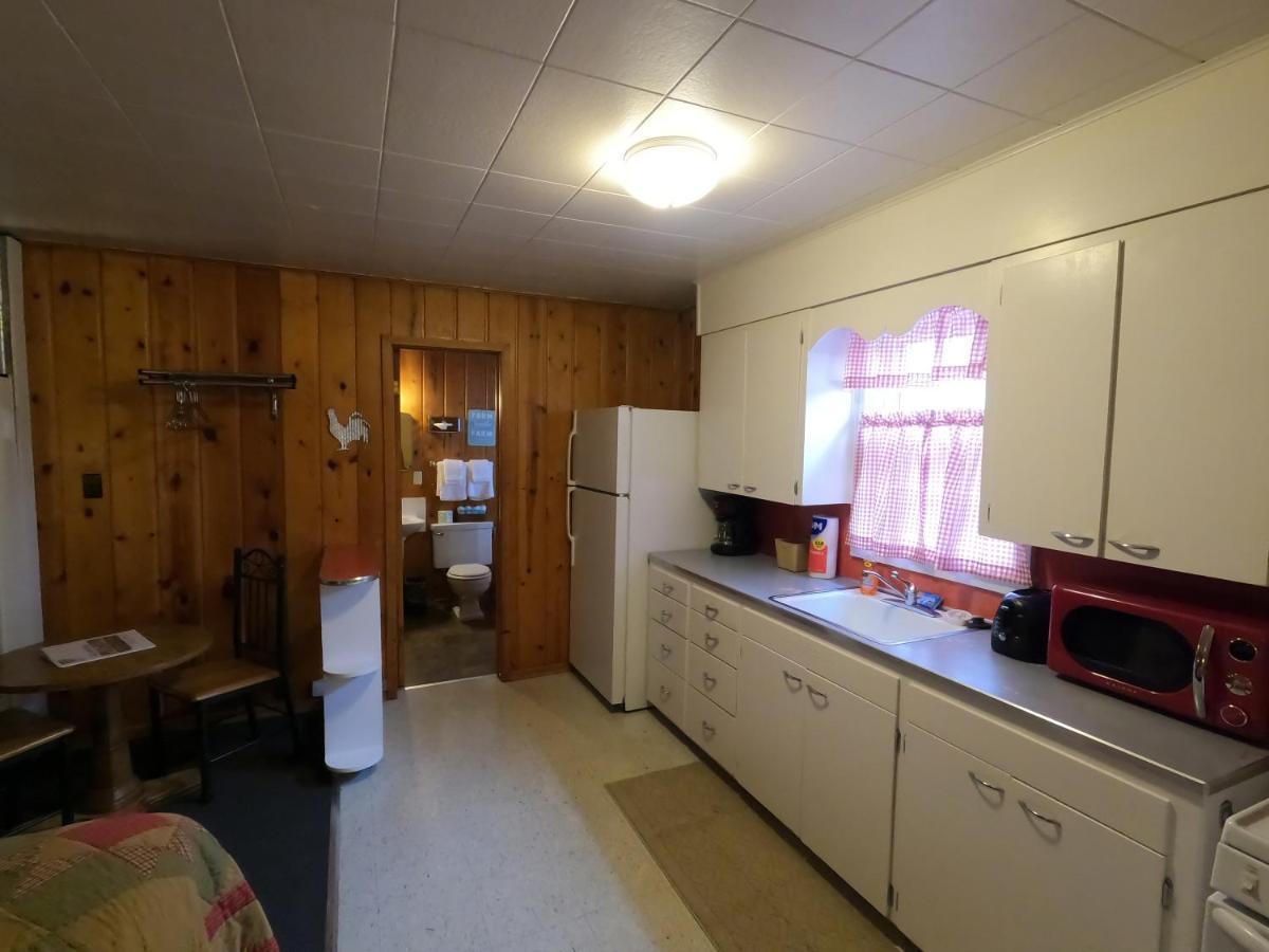 Bell'S Motor Lodge Motel - スピアフィッシュ エクステリア 写真